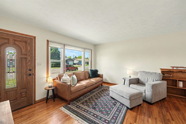 1317 Indian Rock Ln., Salina, KS 67401