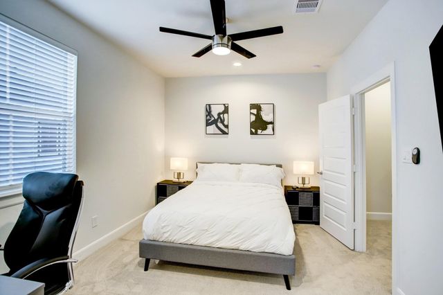 2804 Grand Fountains Drive C, Houston, TX 77054