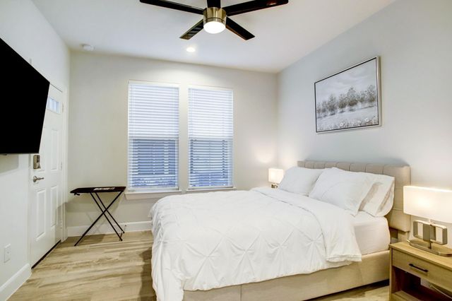 2804 Grand Fountains Drive C, Houston, TX 77054