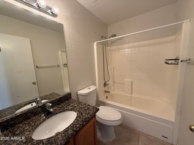 11037 W LANE Avenue, Glendale, AZ 85307