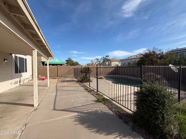 11037 W LANE Avenue, Glendale, AZ 85307