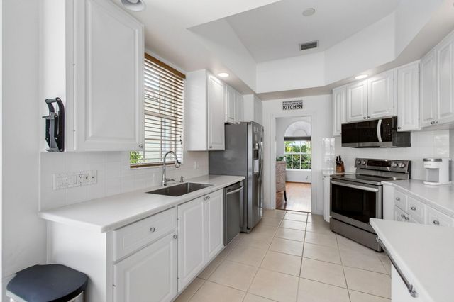8317 Xanthus Lane, Wellington, FL 33414
