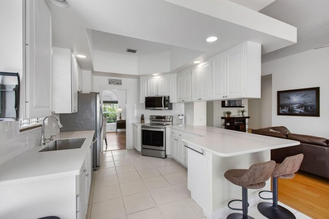 8317 Xanthus Lane, Wellington, FL 33414