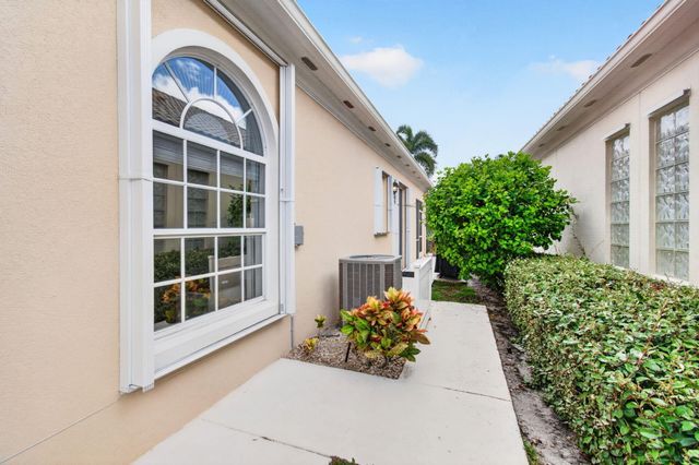 8317 Xanthus Lane, Wellington, FL 33414