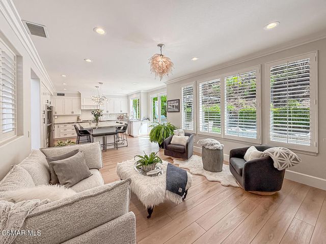 1795 Red Robin Place, Newbury Park, CA 91320
