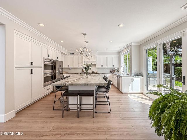 1795 Red Robin Place, Newbury Park, CA 91320