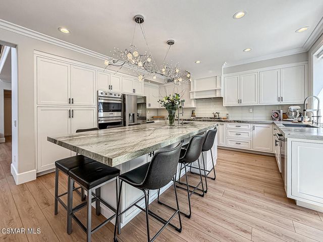 1795 Red Robin Place, Newbury Park, CA 91320
