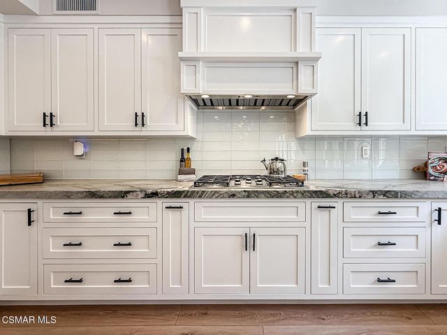 1795 Red Robin Place, Newbury Park, CA 91320