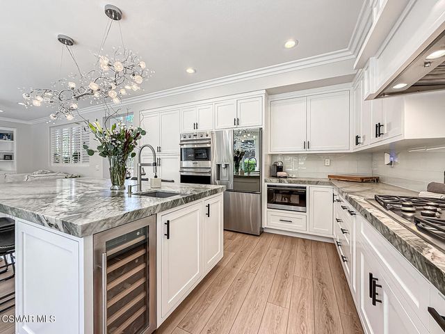 1795 Red Robin Place, Newbury Park, CA 91320