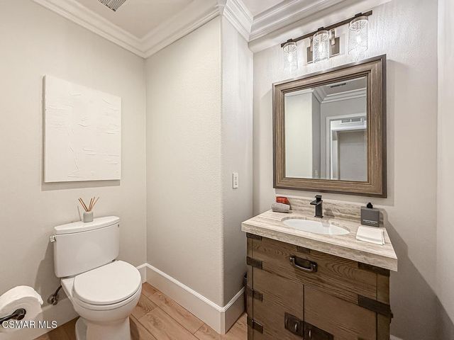 1795 Red Robin Place, Newbury Park, CA 91320