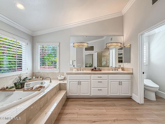 1795 Red Robin Place, Newbury Park, CA 91320