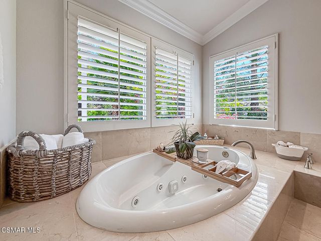 1795 Red Robin Place, Newbury Park, CA 91320