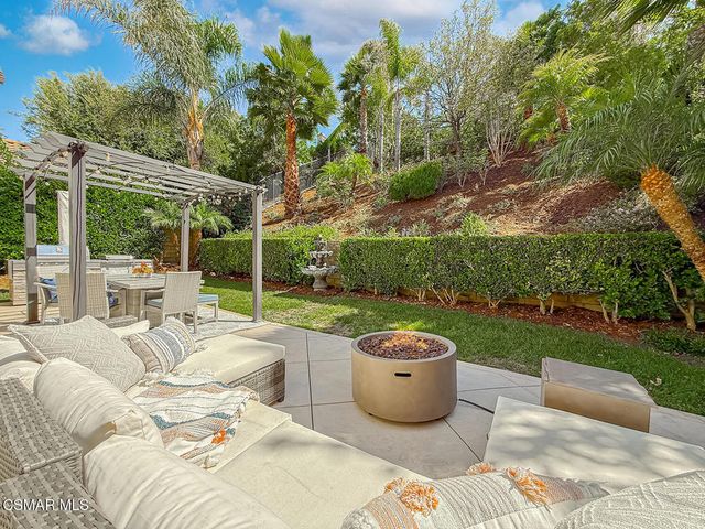 1795 Red Robin Place, Newbury Park, CA 91320