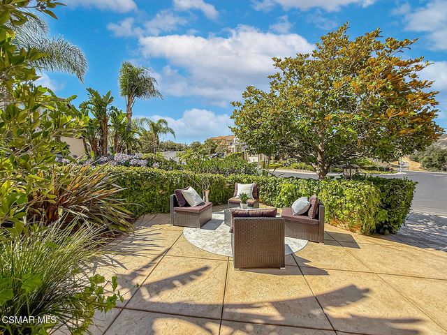 1795 Red Robin Place, Newbury Park, CA 91320