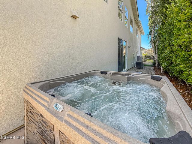1795 Red Robin Place, Newbury Park, CA 91320