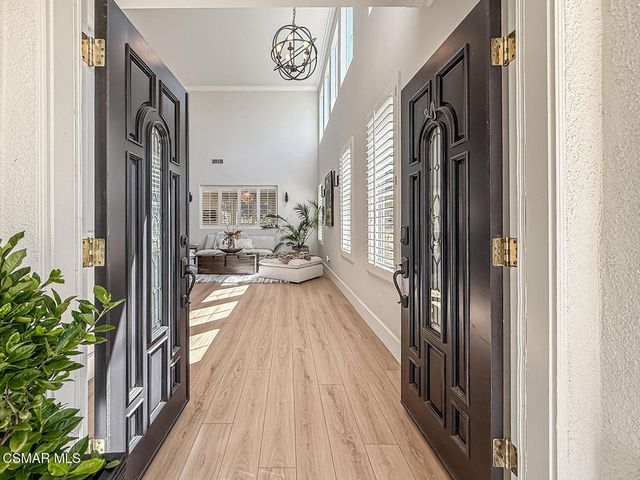 1795 Red Robin Place, Newbury Park, CA 91320