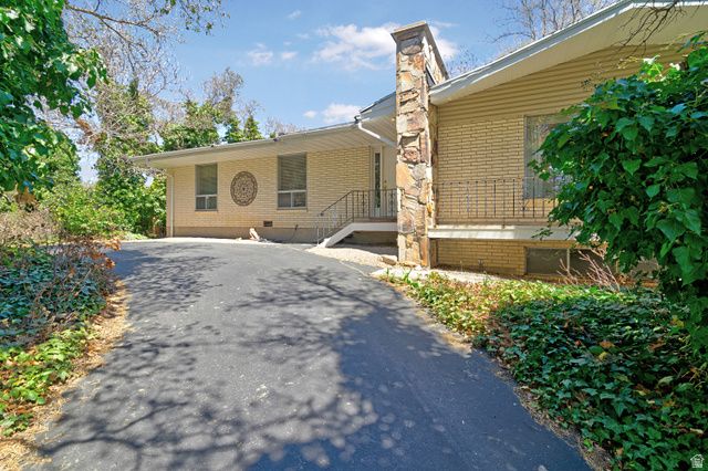 2342 E COMBE RD, Uintah, UT 84403