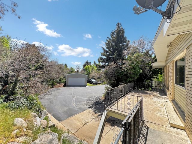 2342 E COMBE RD, Uintah, UT 84403