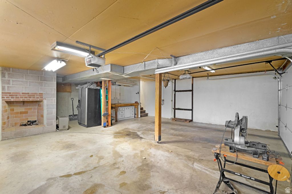 Image 42 of property listing at 2342 E COMBE RD, Uintah, UT 84403