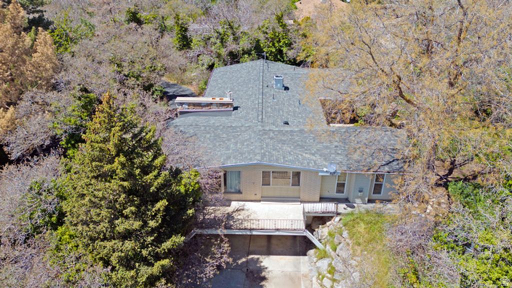 Image 51 of property listing at 2342 E COMBE RD, Uintah, UT 84403