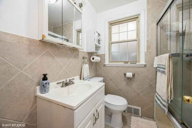 504 52nd Avenue, Bellwood, IL 60104
