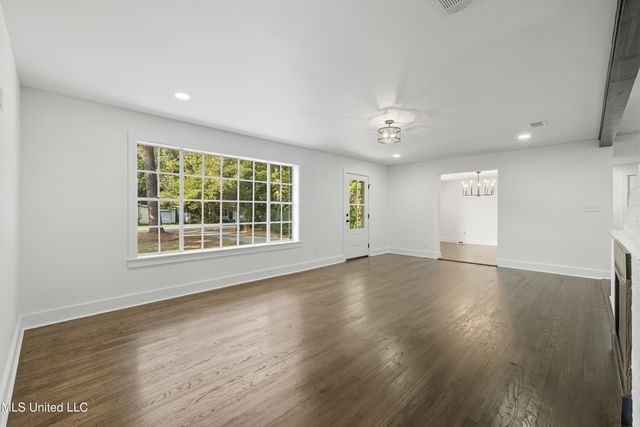 1624 Fifth Avenue, Picayune, MS 39466