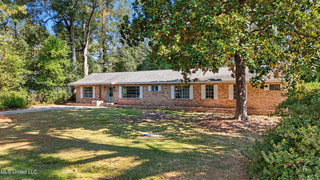 1624 Fifth Avenue, Picayune, MS 39466