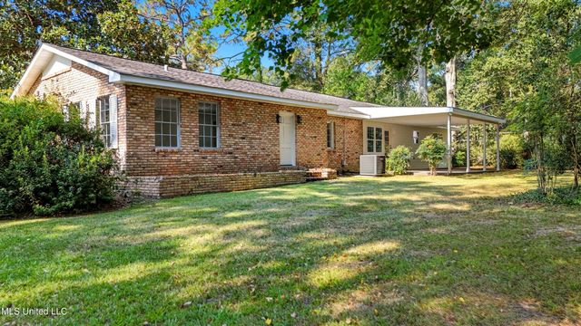 1624 Fifth Avenue, Picayune, MS 39466