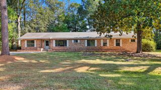 1624 Fifth Avenue, Picayune, MS 39466