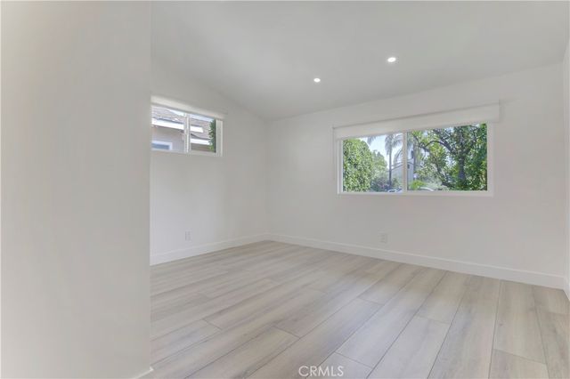 5515 Hermitage, Valley Village, CA 91607