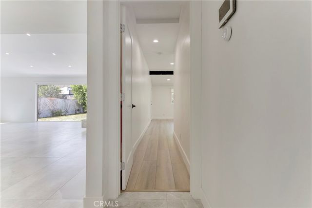 5515 Hermitage, Valley Village, CA 91607