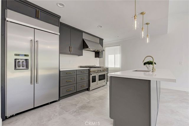5515 Hermitage, Valley Village, CA 91607