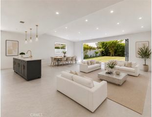 5515 Hermitage, Valley Village, CA 91607