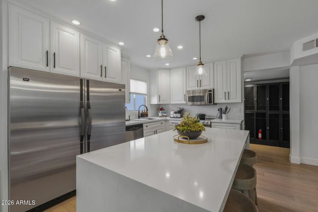 4525 N 66TH Street 101, Scottsdale, AZ 85251