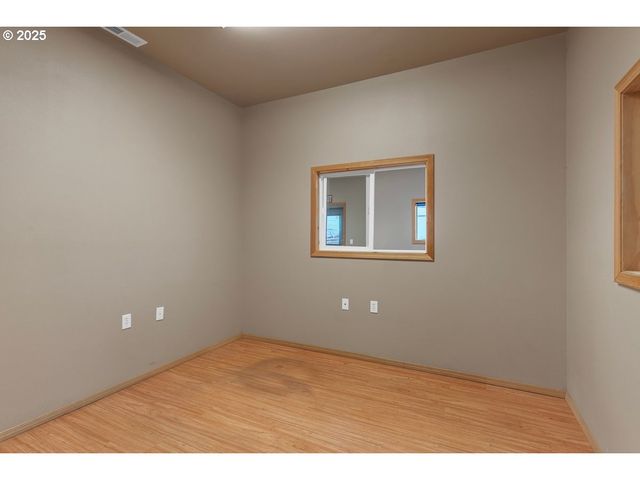17780 Se WALLACE Rd, Dayton, OR 97114