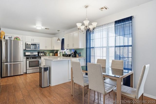 8207 N 128th East Avenue, Owasso, OK 74055