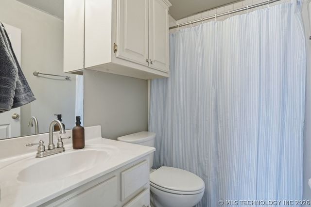 8207 N 128th East Avenue, Owasso, OK 74055