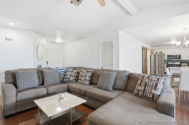 8207 N 128th East Avenue, Owasso, OK 74055