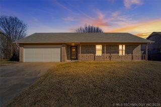 8207 N 128th East Avenue, Owasso, OK 74055