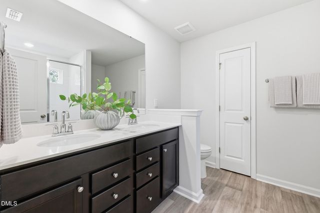 562 Brickview Court, Sanford, NC 27330