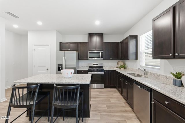 562 Brickview Court, Sanford, NC 27330