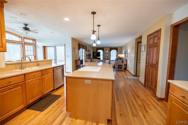 8856 Lombardi Drive, Cicero, NY 13039