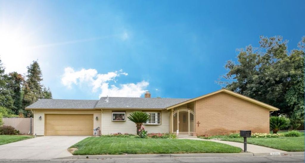 5474 N 7th Street, Fresno, CA 93710