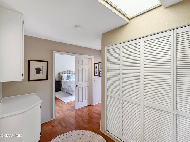 264 Ridgeton Lane B, Simi Valley, CA 93065