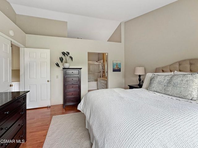 264 Ridgeton Lane B, Simi Valley, CA 93065