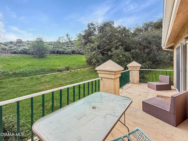 264 Ridgeton Lane B, Simi Valley, CA 93065