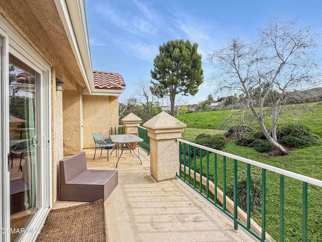 264 Ridgeton Lane B, Simi Valley, CA 93065