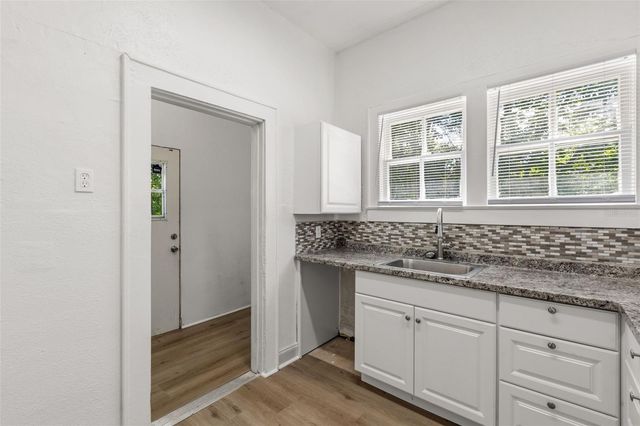 1921 NE 8TH ROAD, Ocala, FL 34470