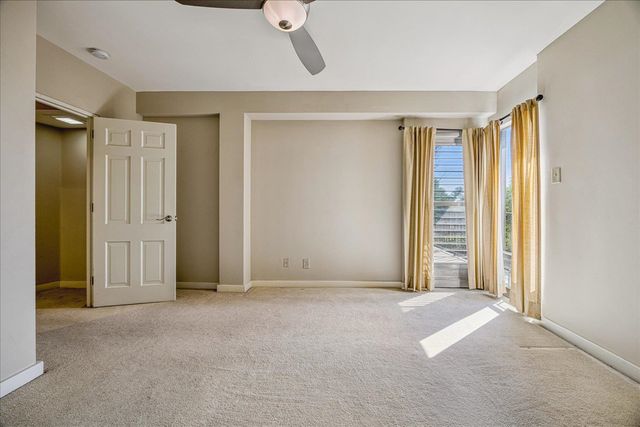 2195 Poplar Ave Apt 303, Memphis, TN 38104