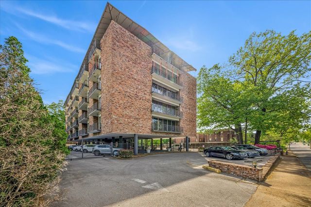 2195 Poplar Ave Apt 303, Memphis, TN 38104